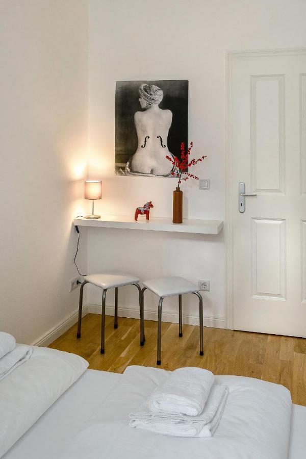 Newton-Appartement Mit 3 Schlafzimmern Berlin Ngoại thất bức ảnh