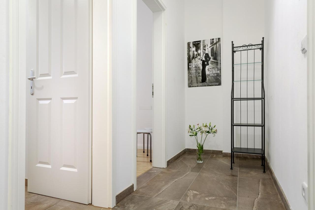 Newton-Appartement Mit 3 Schlafzimmern Berlin Ngoại thất bức ảnh