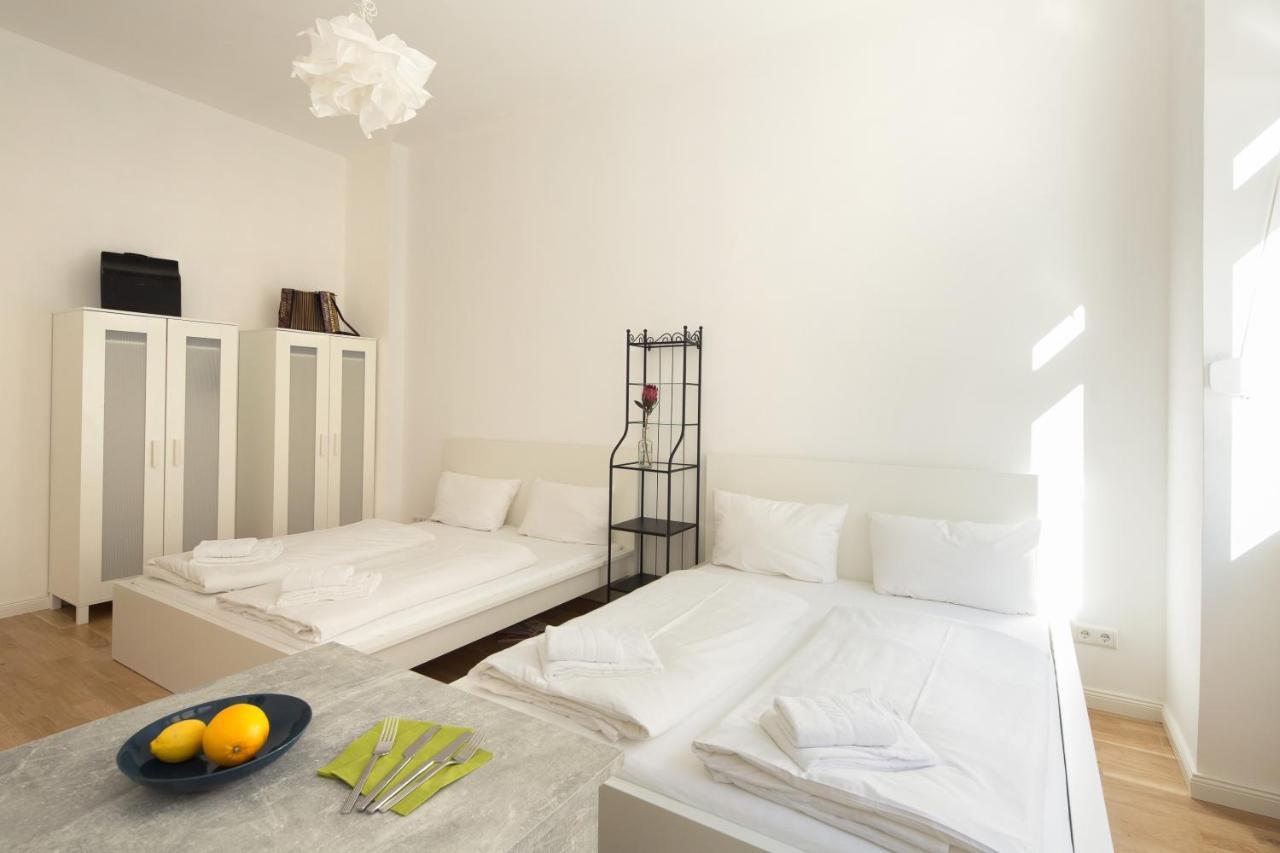 Newton-Appartement Mit 3 Schlafzimmern Berlin Ngoại thất bức ảnh
