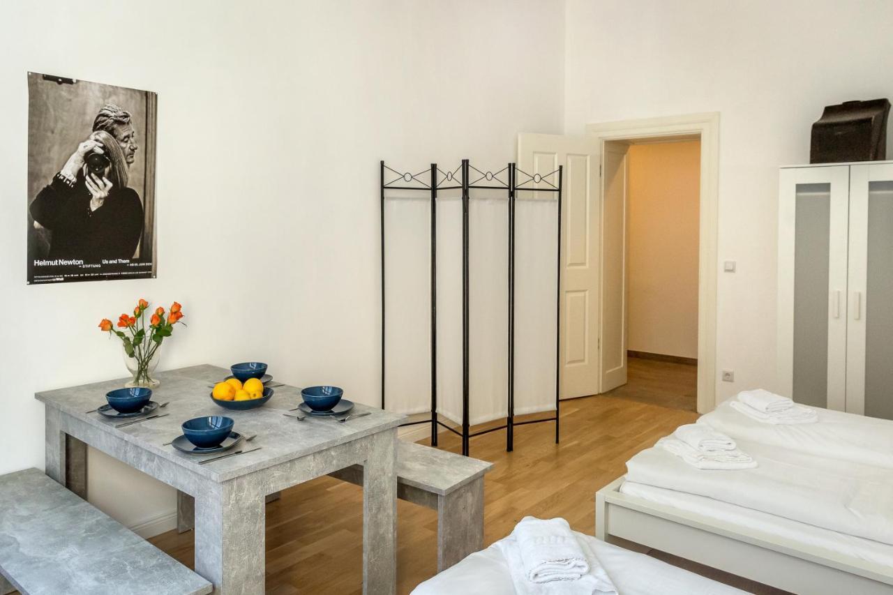 Newton-Appartement Mit 3 Schlafzimmern Berlin Ngoại thất bức ảnh